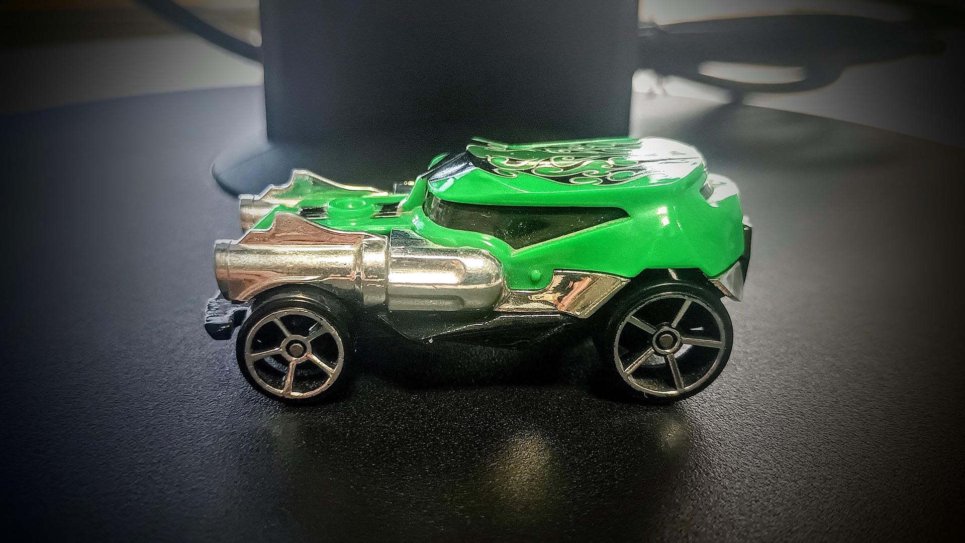 Shell Shock - Vista laterale - Hot Wheels